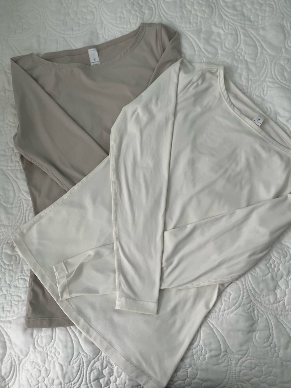 Lightweight Women’s Long Sleeve Top by Yogalicious XS